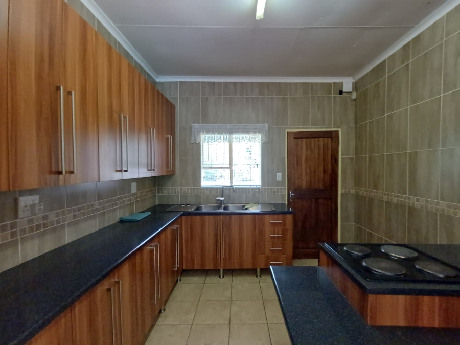 3 Bedroom Property for Sale in Flora Gardens Gauteng
