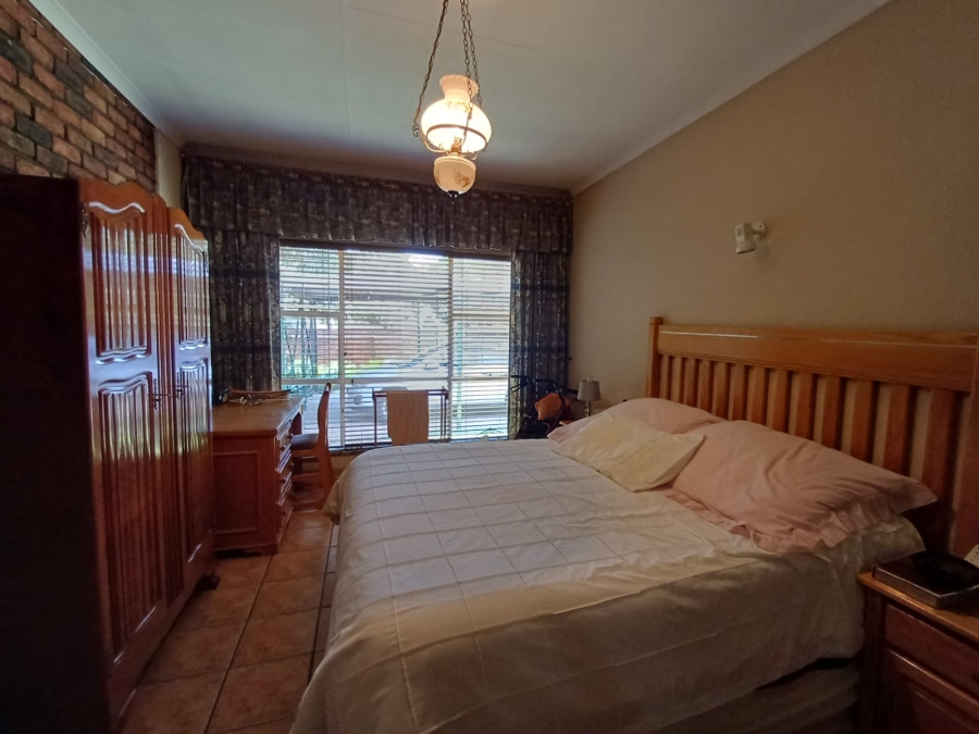 3 Bedroom Property for Sale in Flora Gardens Gauteng