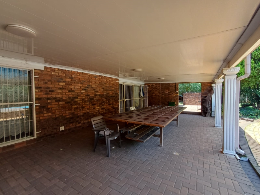 3 Bedroom Property for Sale in Flora Gardens Gauteng