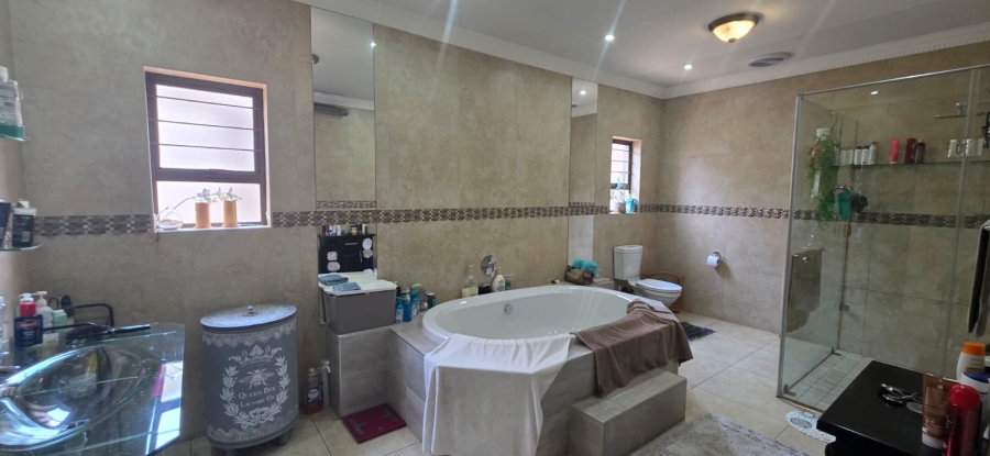 5 Bedroom Property for Sale in Vanderbijlpark SW 5 Gauteng