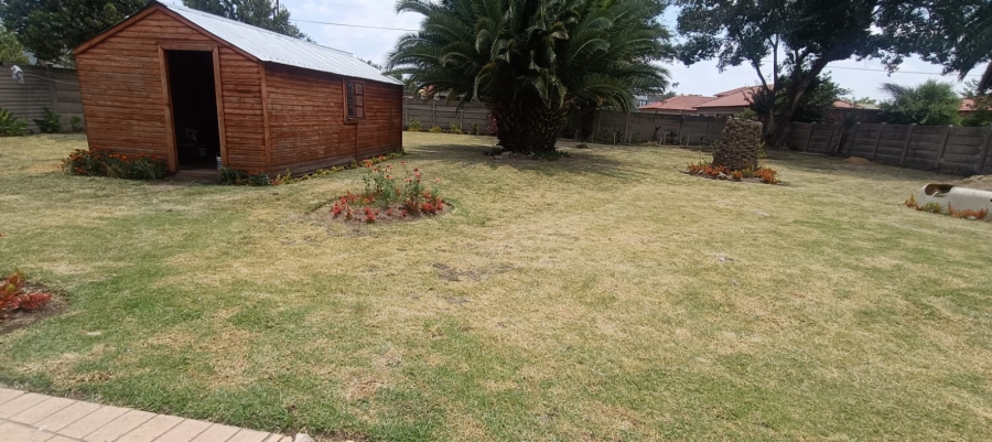 9 Bedroom Property for Sale in Bedworth Park Gauteng