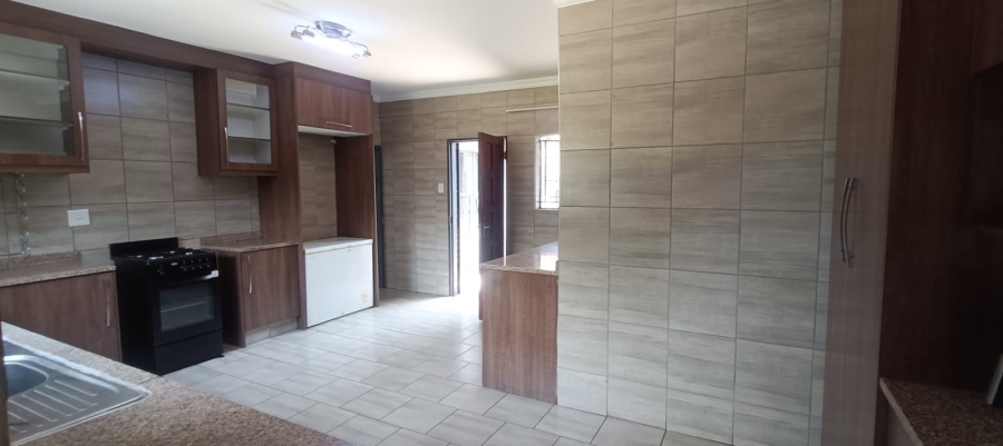 9 Bedroom Property for Sale in Bedworth Park Gauteng