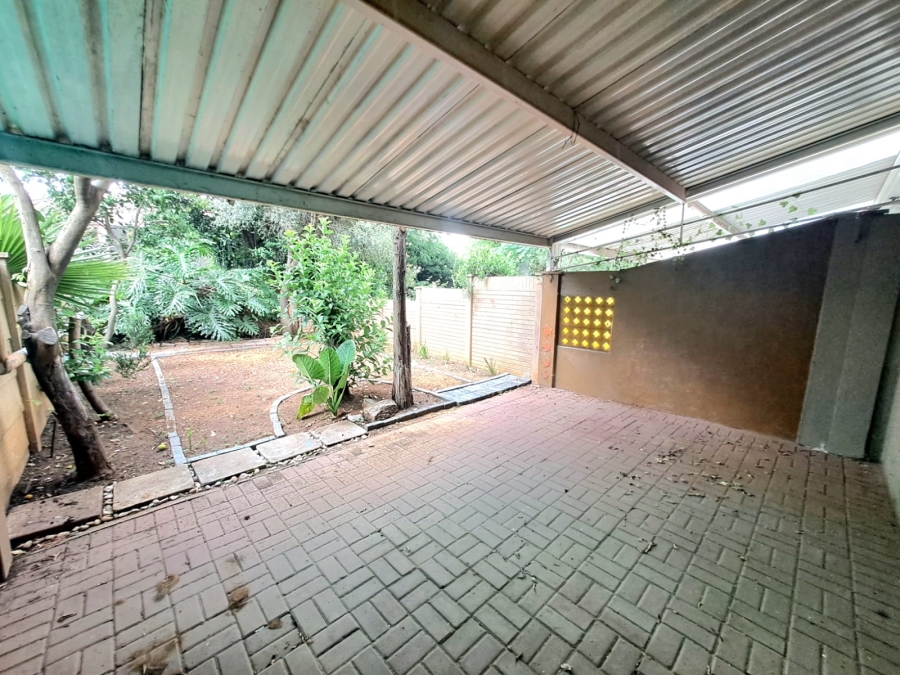 2 Bedroom Property for Sale in Three Rivers Gauteng
