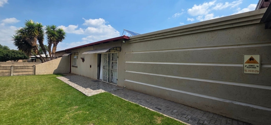 3 Bedroom Property for Sale in Vanderbijlpark CW 3 Gauteng