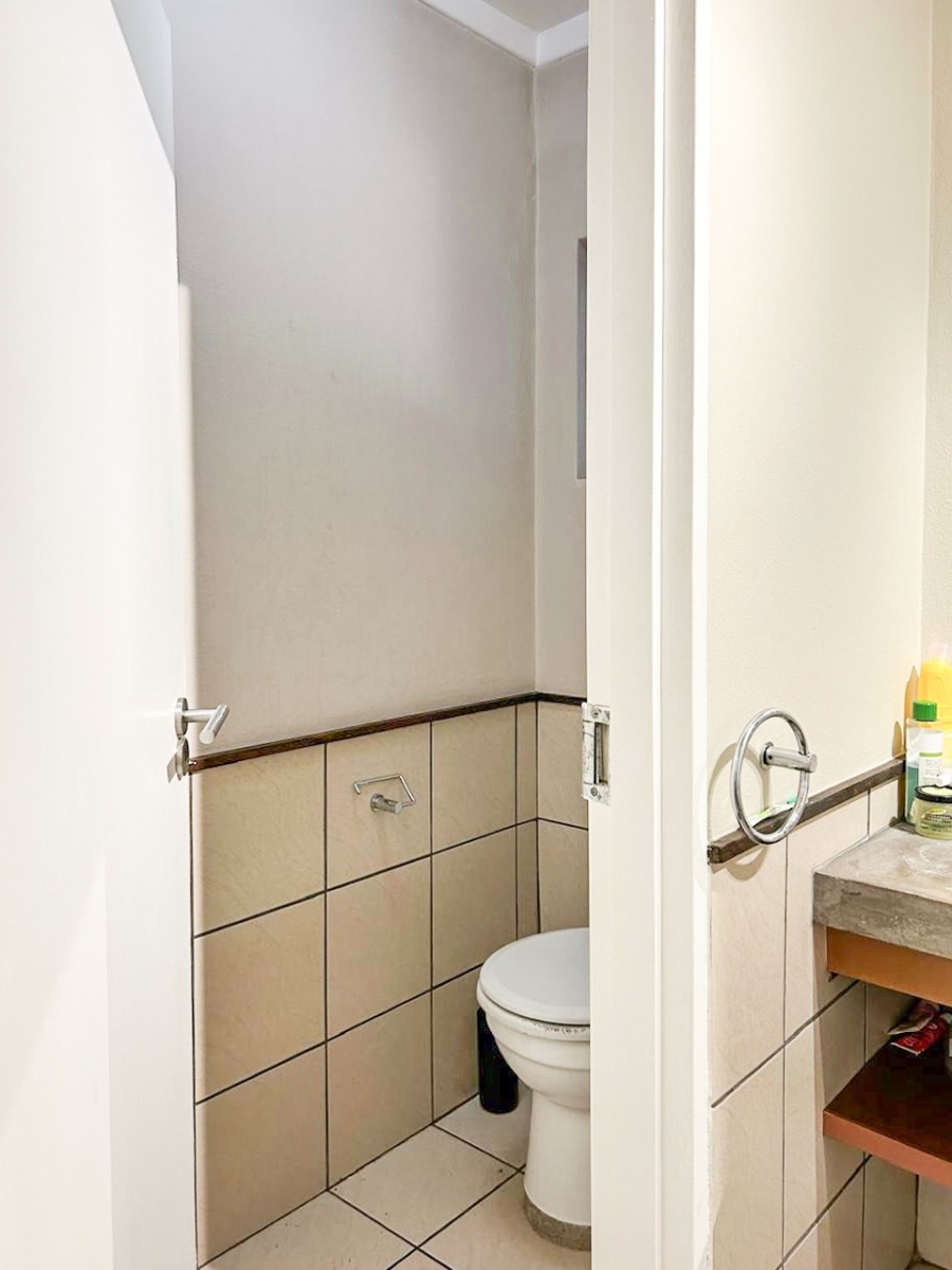 1 Bedroom Property for Sale in Dainfern Gauteng