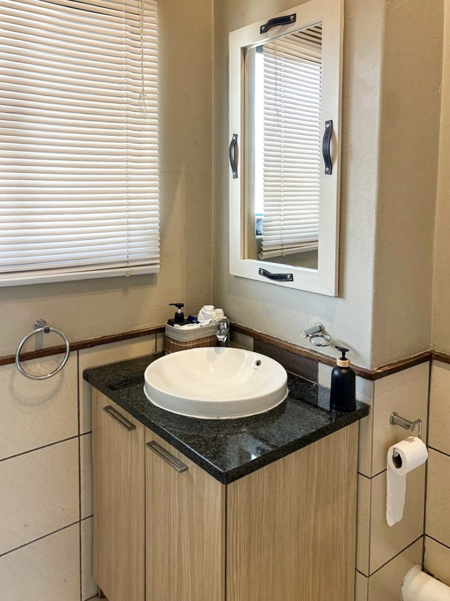 1 Bedroom Property for Sale in Dainfern Gauteng