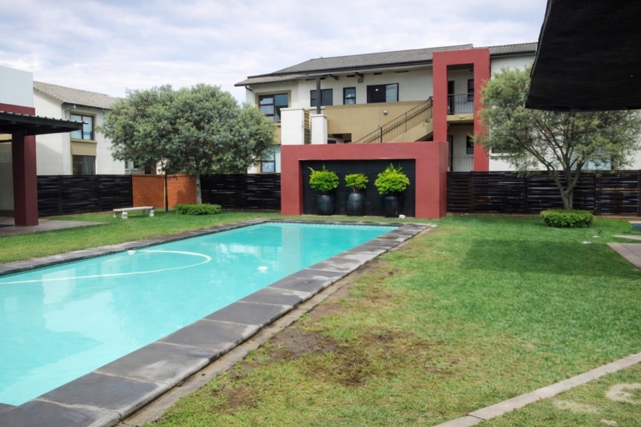 2 Bedroom Property for Sale in Noordwyk Gauteng