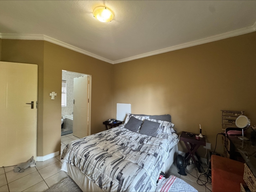 To Let 1 Bedroom Property for Rent in Zwartkop Golf Estate Gauteng