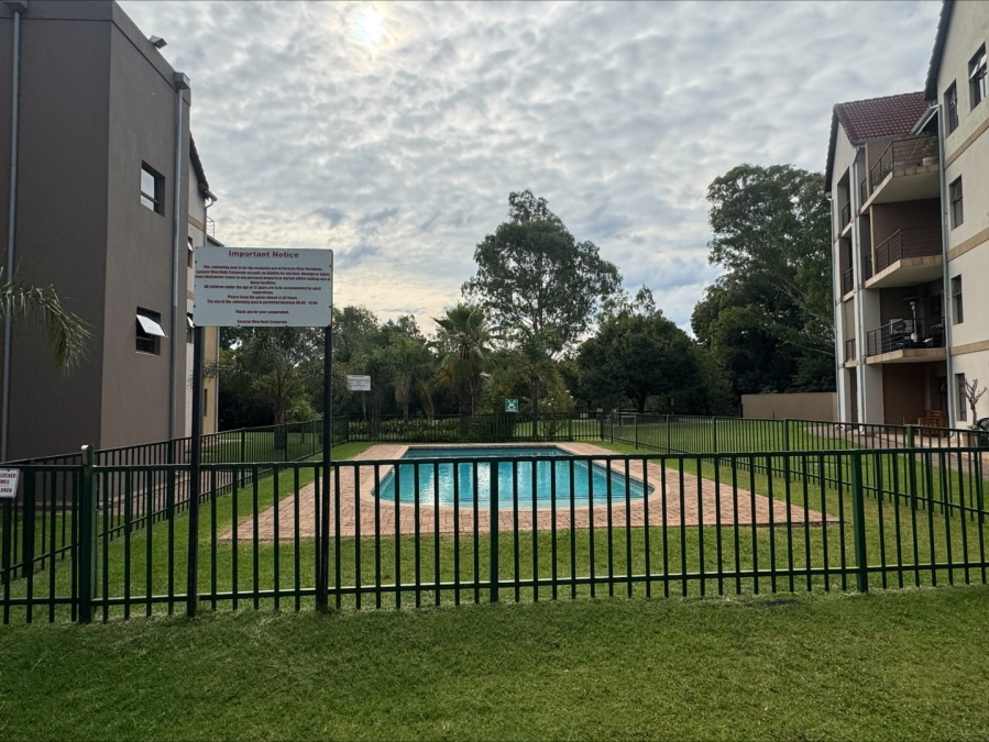 To Let 1 Bedroom Property for Rent in Zwartkop Golf Estate Gauteng