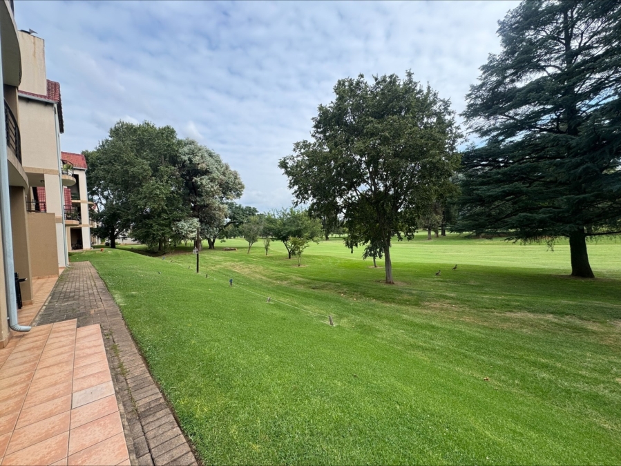 To Let 1 Bedroom Property for Rent in Zwartkop Golf Estate Gauteng