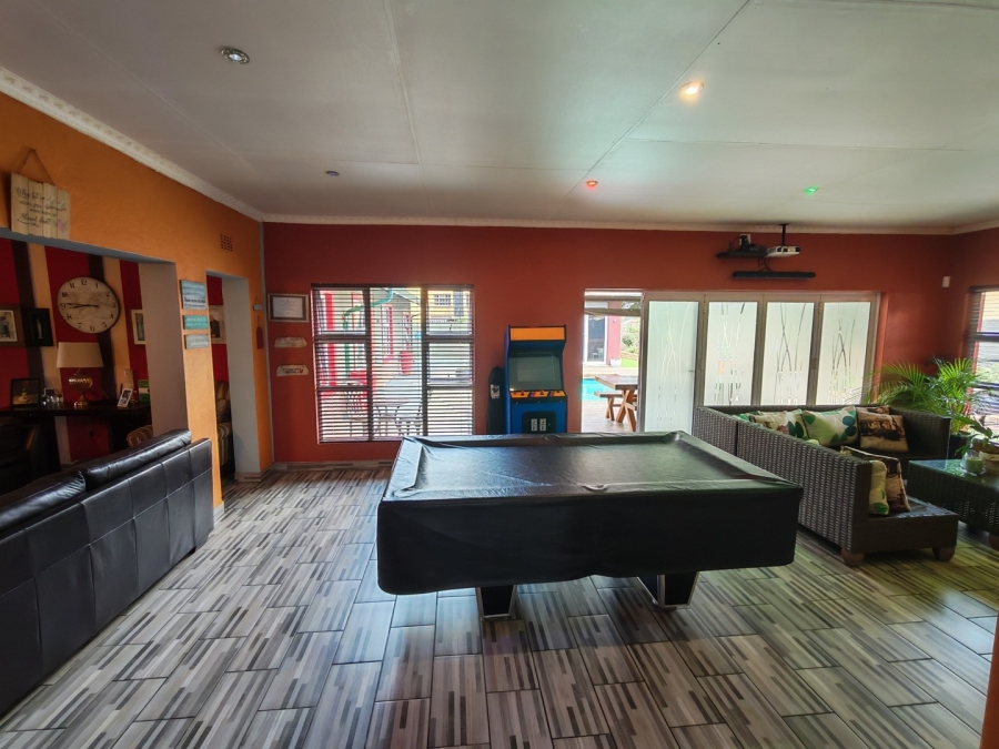 4 Bedroom Property for Sale in Brackendowns Gauteng