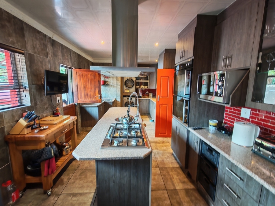 4 Bedroom Property for Sale in Brackendowns Gauteng