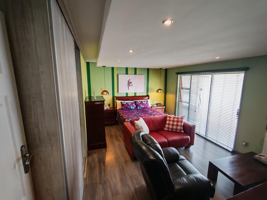 4 Bedroom Property for Sale in Brackendowns Gauteng