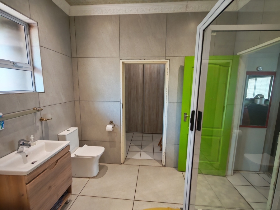 4 Bedroom Property for Sale in Brackendowns Gauteng