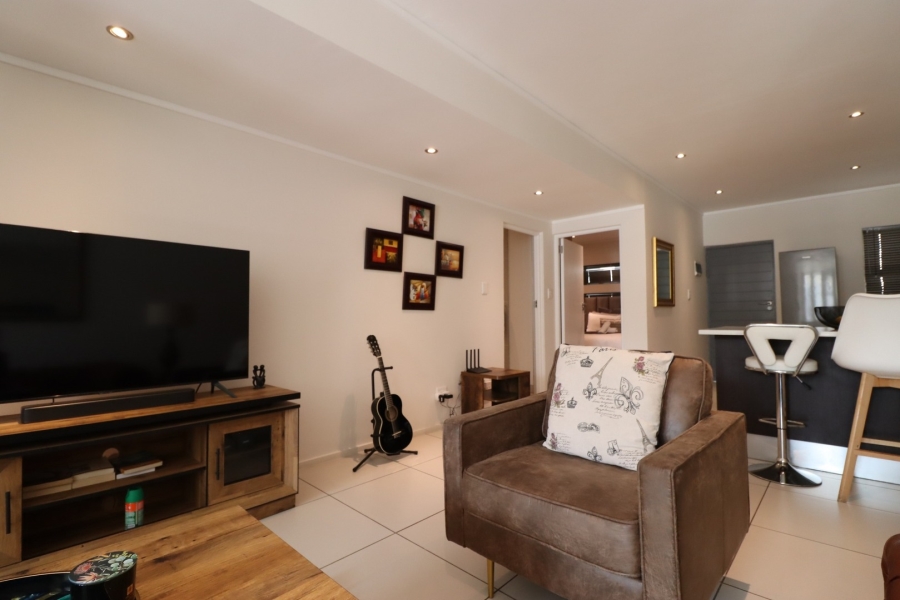 To Let 2 Bedroom Property for Rent in Edenburg Gauteng