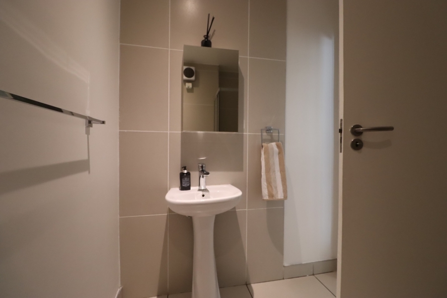 To Let 2 Bedroom Property for Rent in Edenburg Gauteng