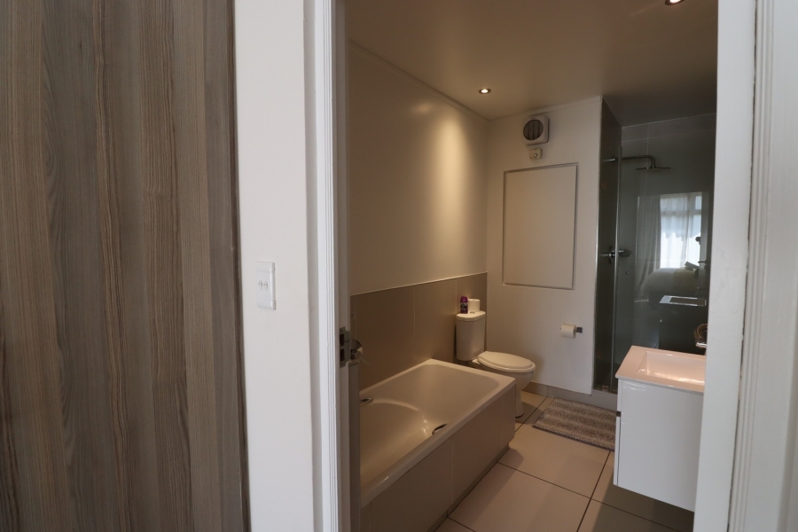 To Let 2 Bedroom Property for Rent in Edenburg Gauteng