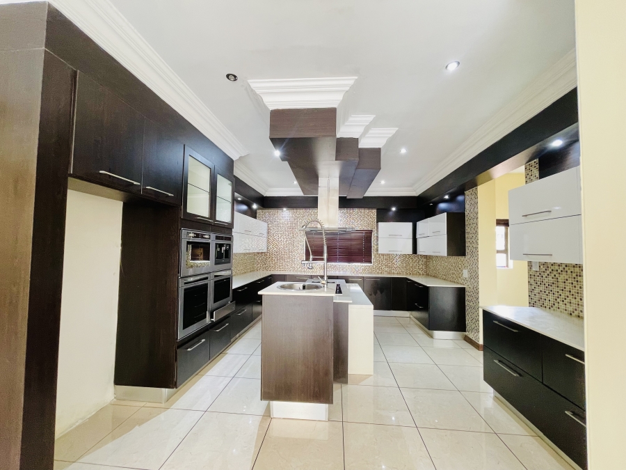 To Let 4 Bedroom Property for Rent in Blue Valley Golf Estate Gauteng