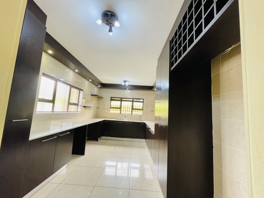 To Let 4 Bedroom Property for Rent in Blue Valley Golf Estate Gauteng