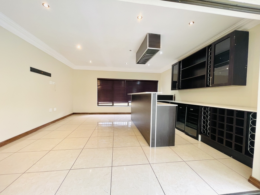 To Let 4 Bedroom Property for Rent in Blue Valley Golf Estate Gauteng
