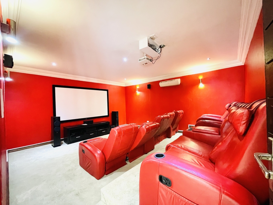 To Let 4 Bedroom Property for Rent in Blue Valley Golf Estate Gauteng