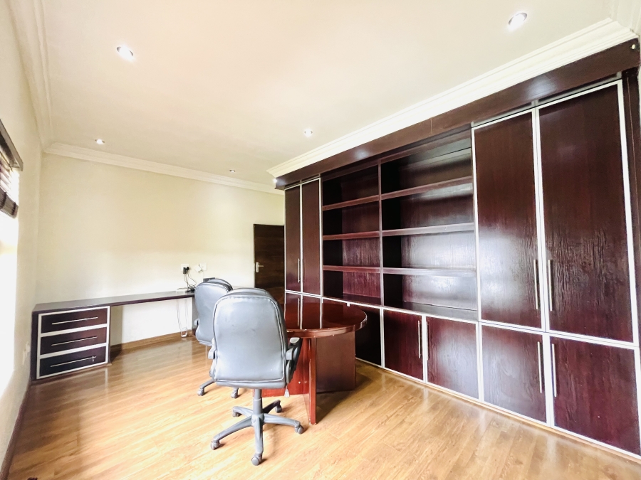 To Let 4 Bedroom Property for Rent in Blue Valley Golf Estate Gauteng