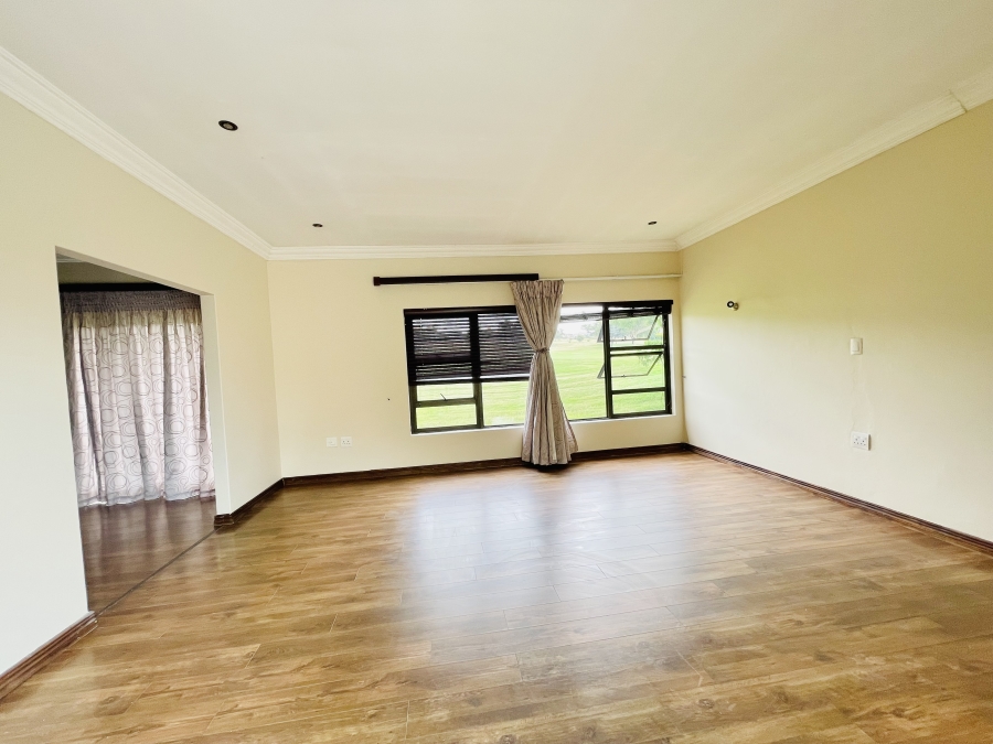 To Let 4 Bedroom Property for Rent in Blue Valley Golf Estate Gauteng