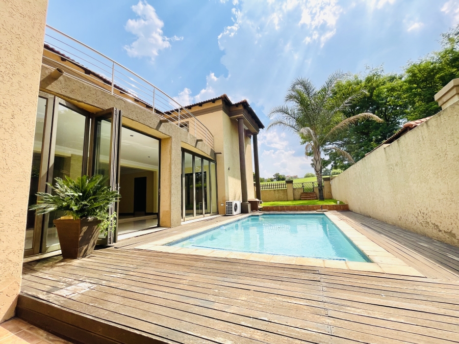 To Let 4 Bedroom Property for Rent in Blue Valley Golf Estate Gauteng