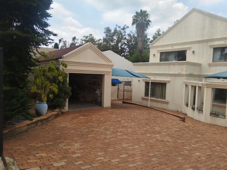 8 Bedroom Property for Sale in Bruma Gauteng