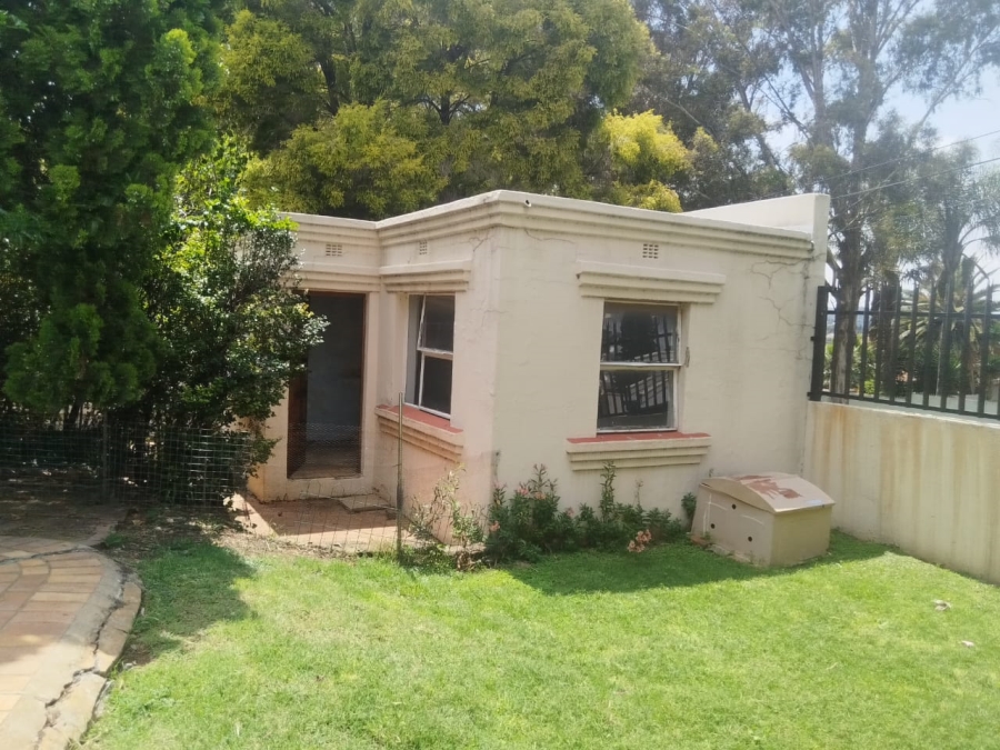 8 Bedroom Property for Sale in Bruma Gauteng