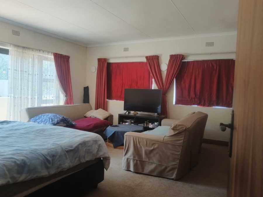 8 Bedroom Property for Sale in Bruma Gauteng