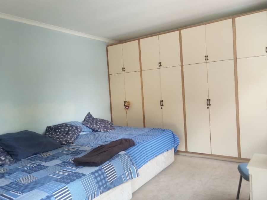 8 Bedroom Property for Sale in Bruma Gauteng