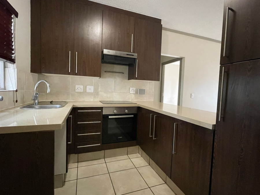 To Let 1 Bedroom Property for Rent in Bryanston Gauteng