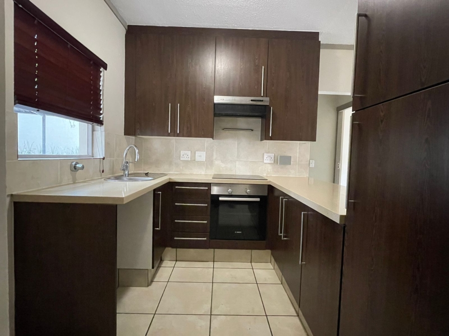 To Let 1 Bedroom Property for Rent in Bryanston Gauteng