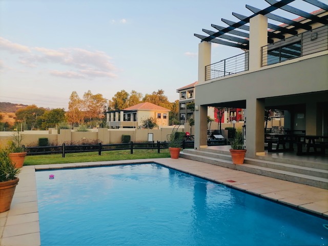 To Let 2 Bedroom Property for Rent in Lonehill Gauteng