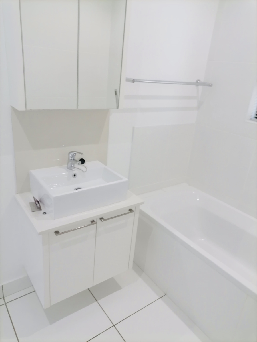 To Let 2 Bedroom Property for Rent in Lonehill Gauteng