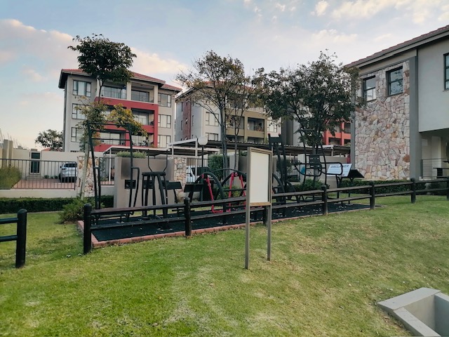 To Let 2 Bedroom Property for Rent in Lonehill Gauteng