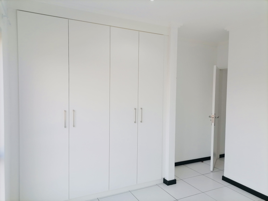 To Let 2 Bedroom Property for Rent in Lonehill Gauteng