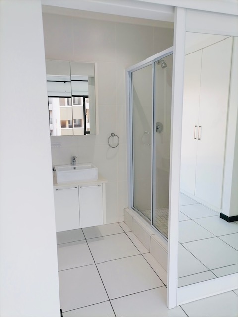 To Let 2 Bedroom Property for Rent in Lonehill Gauteng