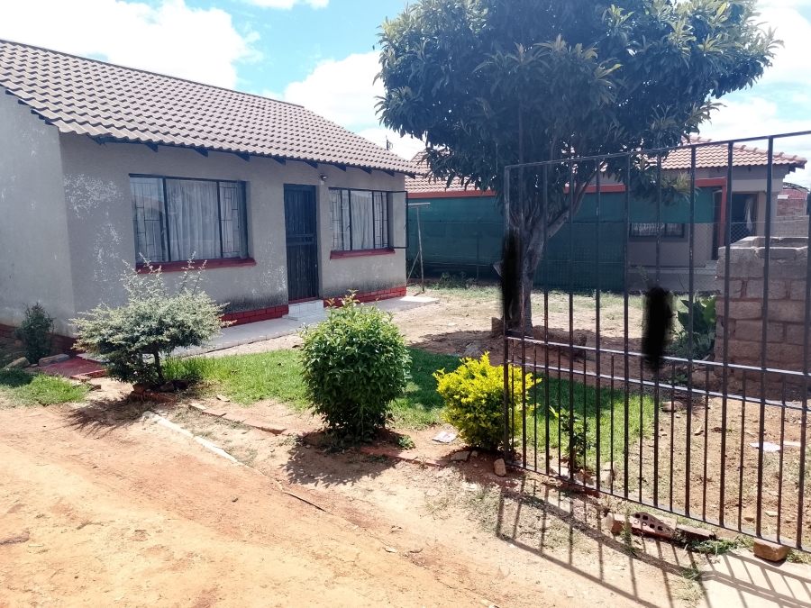 2 Bedroom Property for Sale in Mamelodi East Gauteng