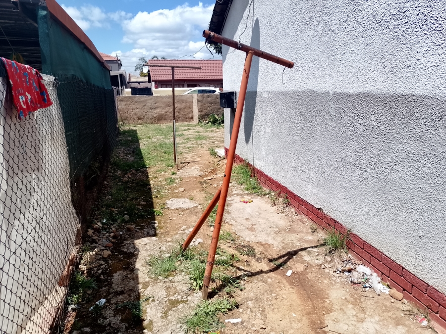 2 Bedroom Property for Sale in Mamelodi East Gauteng