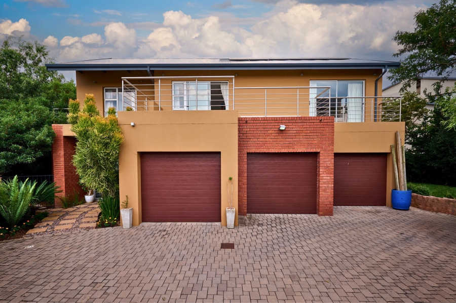 4 Bedroom Property for Sale in Waterfall Country Village Gauteng