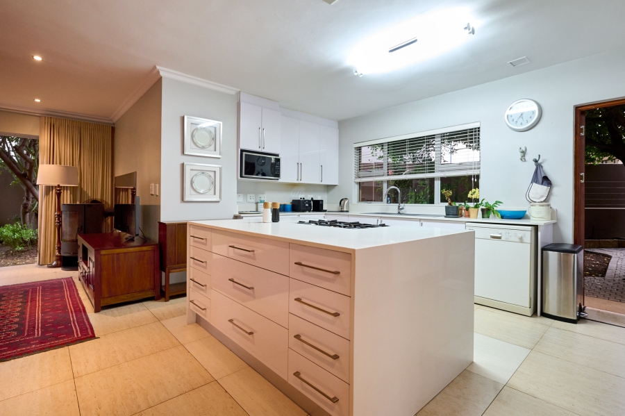 4 Bedroom Property for Sale in Waterfall Country Village Gauteng