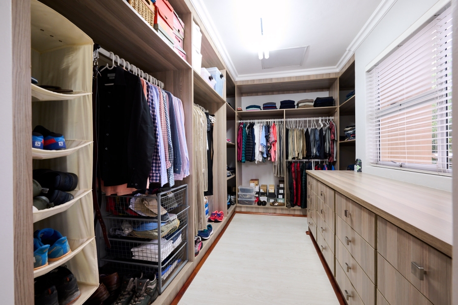 4 Bedroom Property for Sale in Waterfall Country Village Gauteng