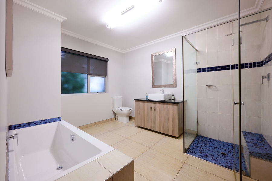 4 Bedroom Property for Sale in Waterfall Country Village Gauteng