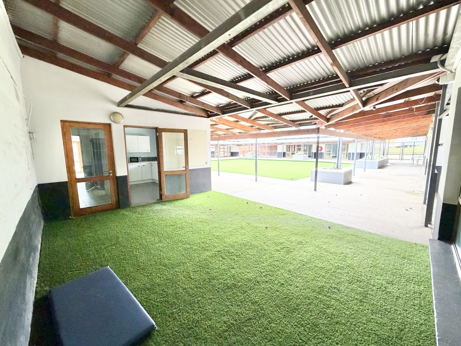 Commercial Property for Sale in Midridge Park Gauteng