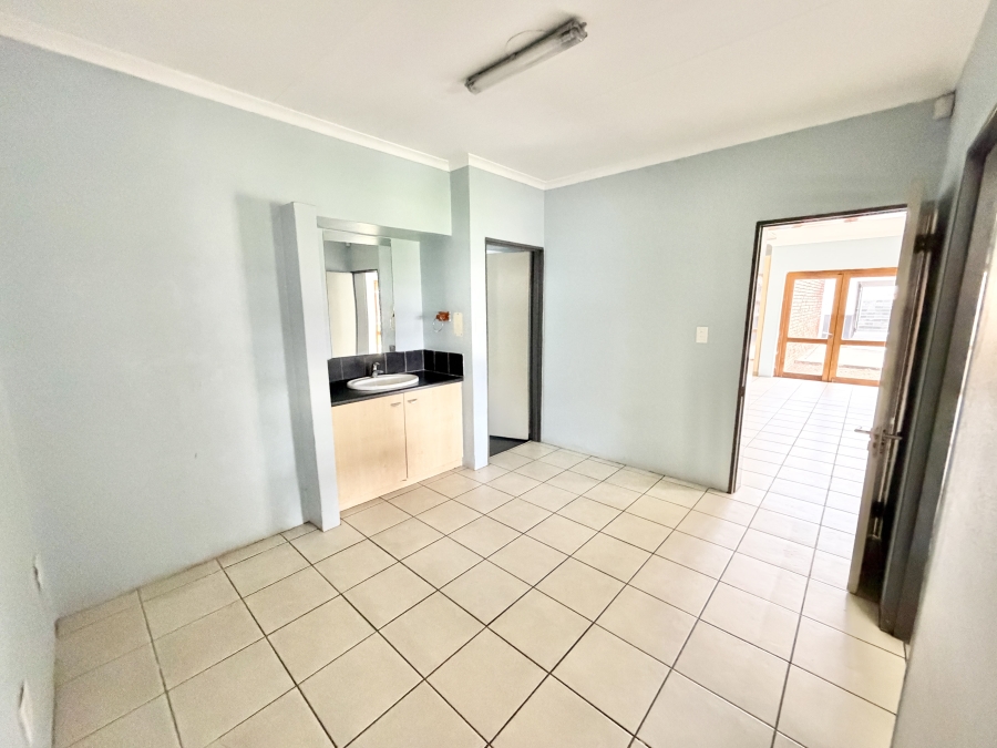 Commercial Property for Sale in Midridge Park Gauteng