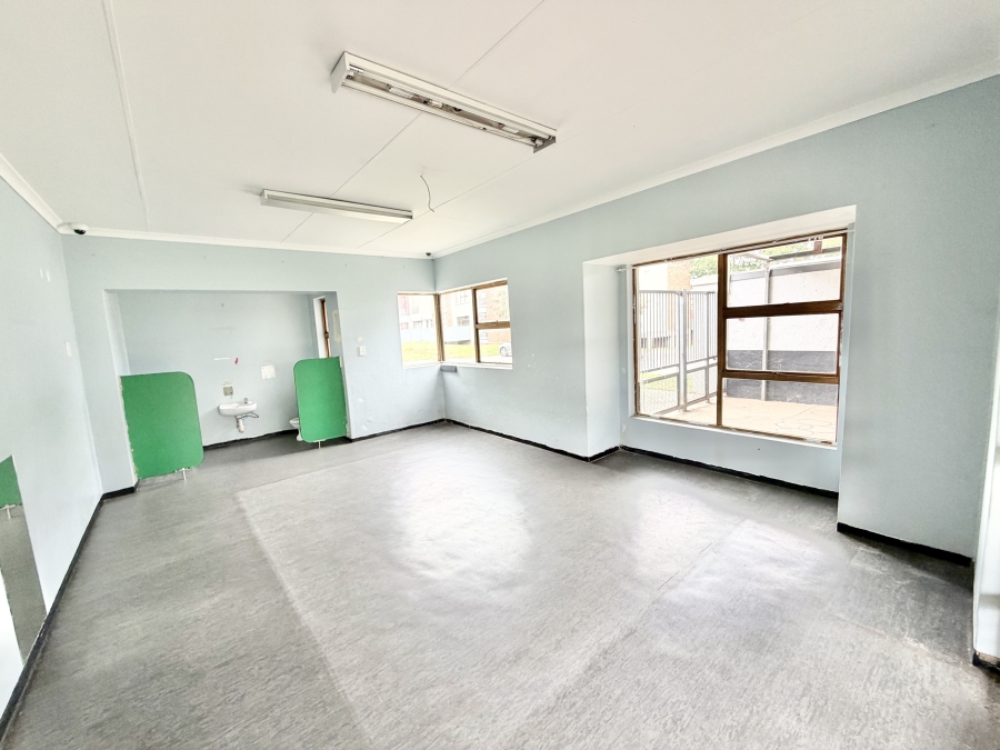 Commercial Property for Sale in Midridge Park Gauteng