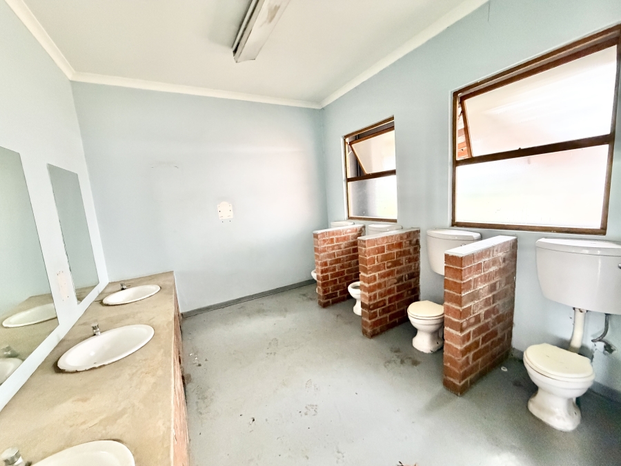 Commercial Property for Sale in Midridge Park Gauteng