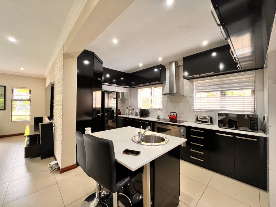 To Let 3 Bedroom Property for Rent in Summerset Gauteng